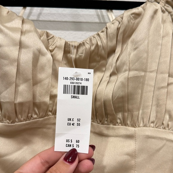 NWT Abercrombie & Fitch Cream Blouse - Picture 5 of 5